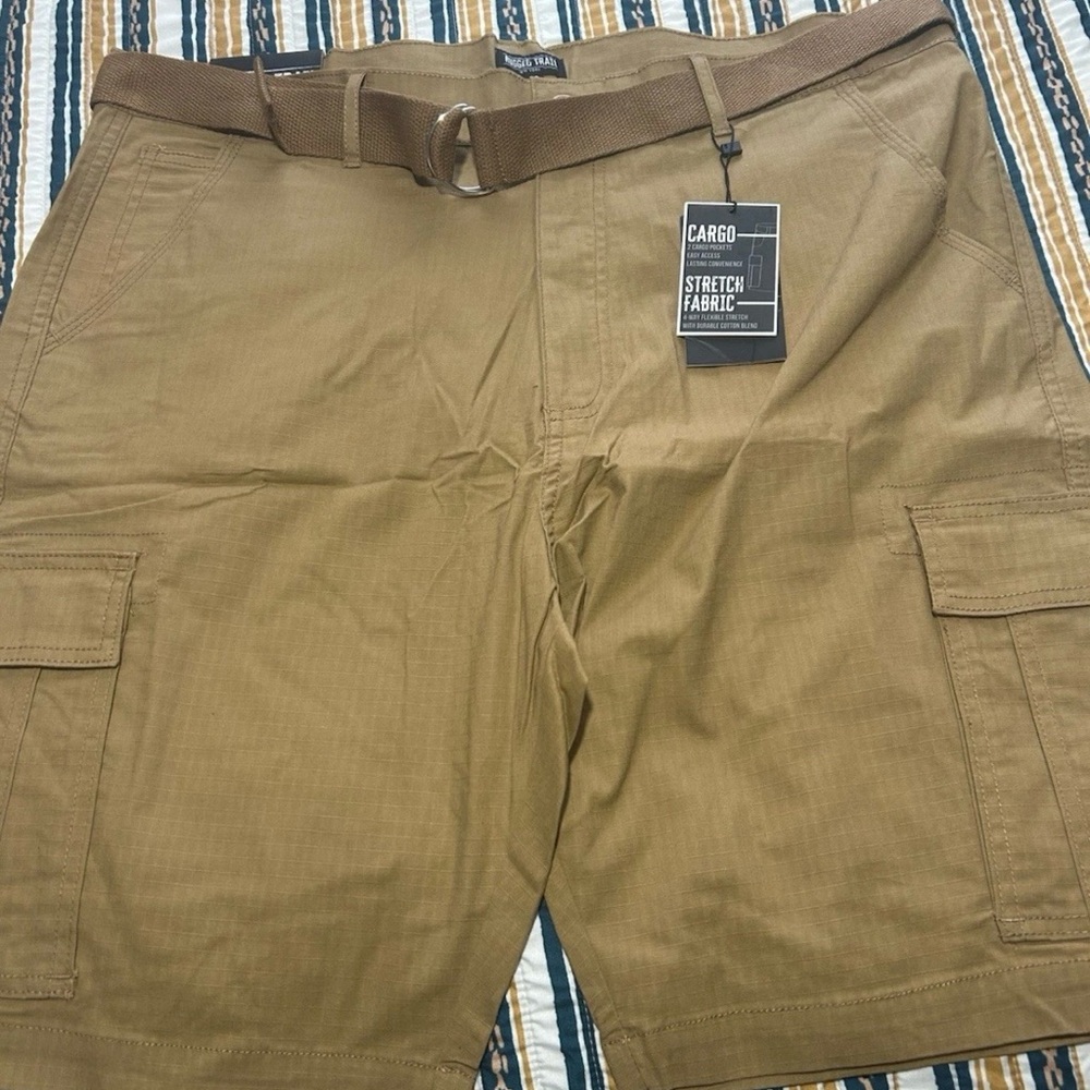 Men's Tan Cargo Shorts with Belt